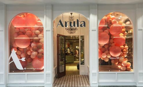 Arula Lakeside Shopping Center