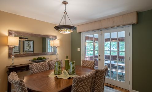 Mary Williams, Realtor