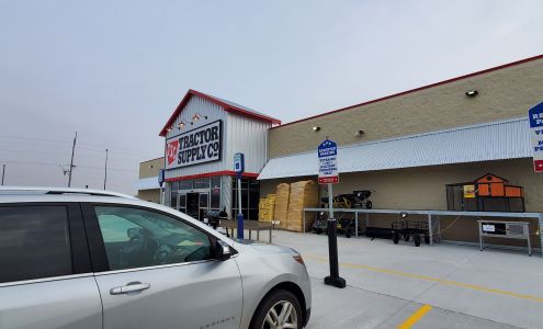 Tractor Supply Beardstown