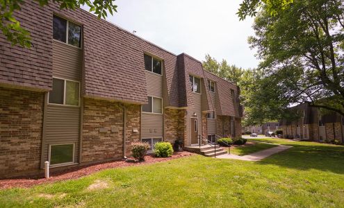 Elmwood Estates Apartments