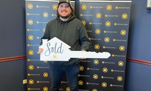 Julia D'Etienne - Sarah Leonard Team with Legacy Properties