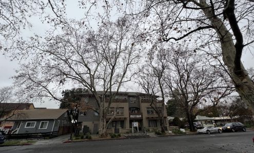 REMAX GOLD Theresa Deardorff Home Selling Pro