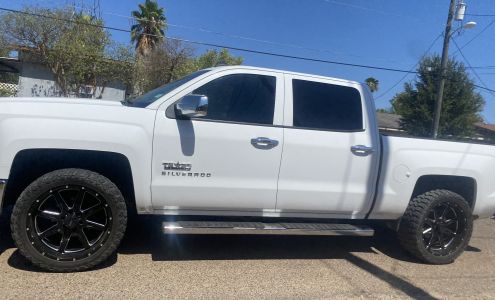 Top Line Audio & Tint 1102 Bravo Ave, Zapata Texas 78076