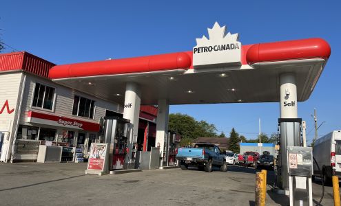 Petro-Canada Ucluelet