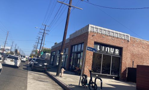 Linus Flagship Store