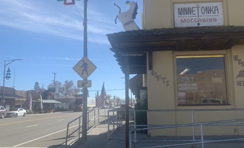 Wye Road Feed and Supply Lone Pine