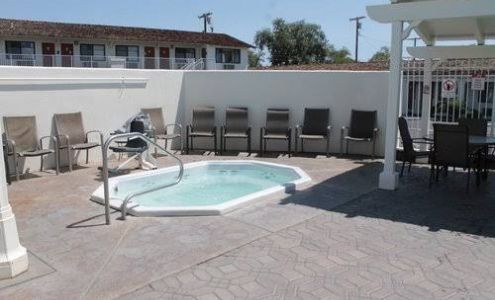 Historic Dow Hotel Lone Pine