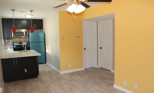 Westbridge Apartments