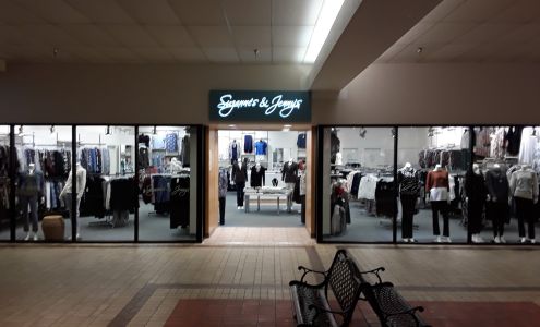 Suzanne's & Jenny's - Totem Mall