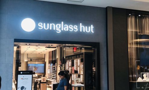 Sunglass Hut