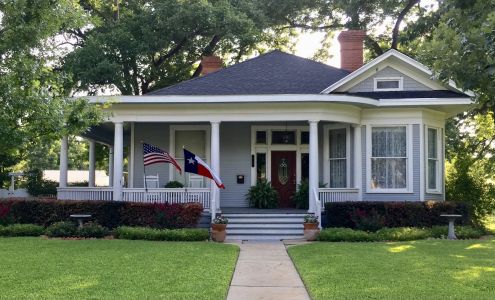 The Jennifer Jo Real Estate Brokerage