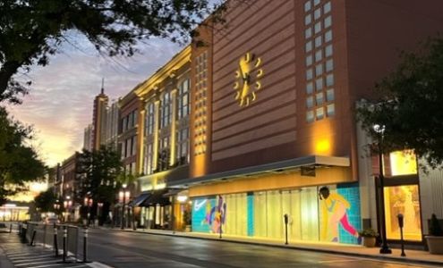 Nike Well Collective - The Woodlands