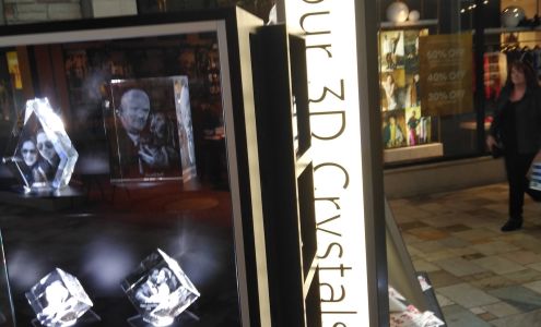 The 3D crystal( Personalized 3D Laser Etched crystal Gifts )