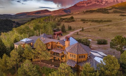Coldwell Banker Distinctive Properties Real Estate Agency in Telluride 300 W Colorado Ave, Telluride Colorado 81435