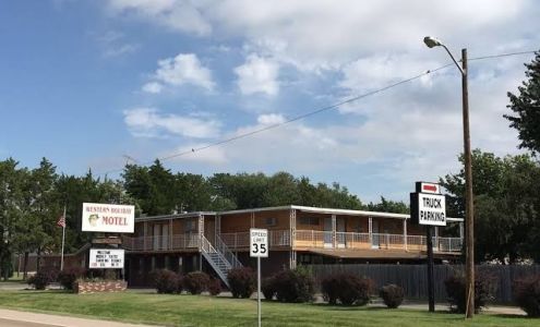 Love Hotels Western Holiday at Harlan Lake NE Alma