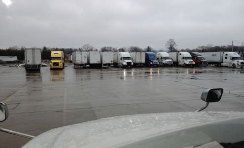 Robert's Trucking Warehouse