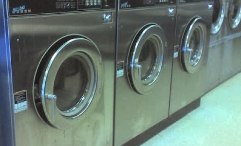 Hanover Quick Wash Laundromat / Lavandería 6736 Barrington Rd, Hanover Park Illinois 60133