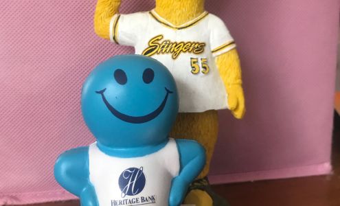 ATM in Heritage Bank Drive Up