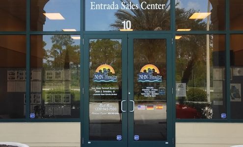 Del Prado Shopping Center