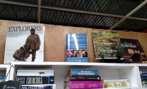 G & M ANTIQUES AND THRIFT