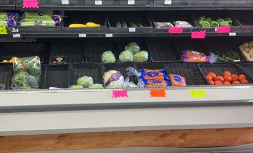 Le Claire Grocery Store