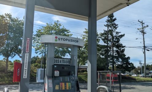 Gas Station - Stop and Shop Plymouth
