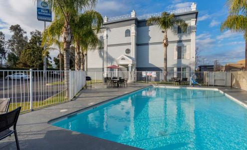 Best Western Colonial Inn