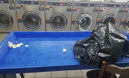 J & M Coin Laundry