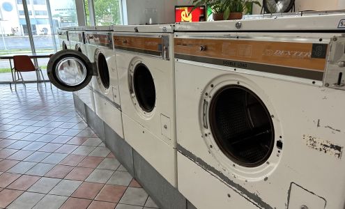 Laundry World