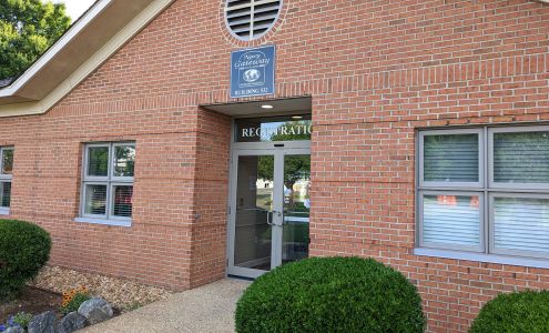 Navy Gateway Inns & Suites Cheatham