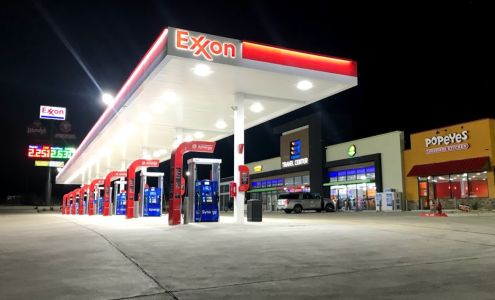 Roadster Travel Center and Truck Stop