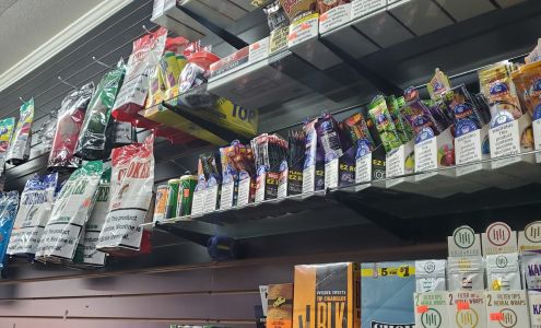 Red Apple smoke shop Red Springs