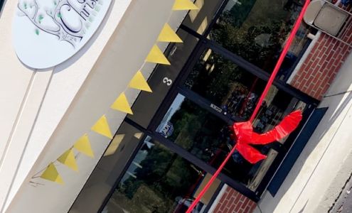 Christie's Varieties Slate Hill