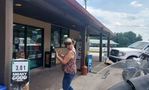 Goodmans Convienece Store