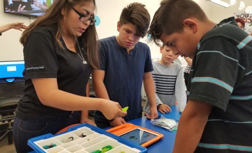 Aguila Library Aguila