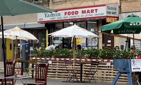 Zafar’s Cafe & Convenience Queens