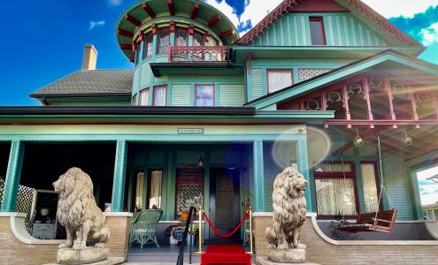 Charles Davis Mansion