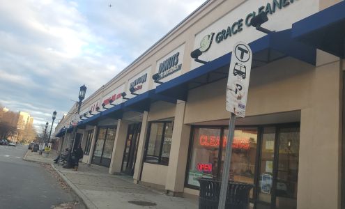 Medford Square Smoke Shop