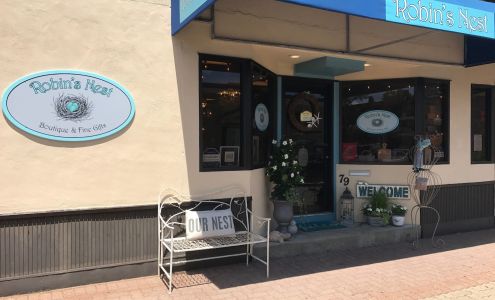 Robin's Nest Boutique & Fine Gifts Winthrop