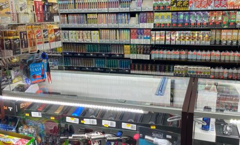 Royale Tobacco & Vape