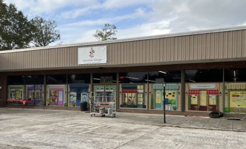 American Vintage Antiques & Consignment