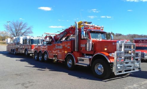 Fred's Towing & Transport