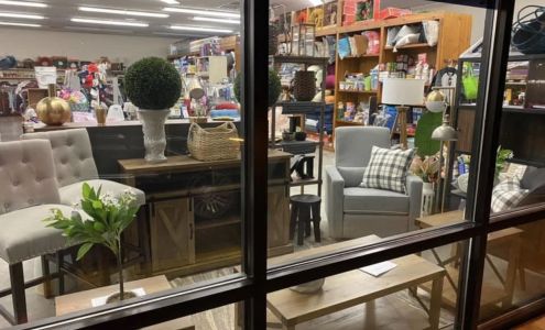 The SHOP with Darian & Gega