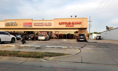 Bizarre Glass And Smoke Shop