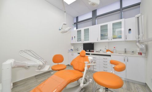 HTL Dental - Yonge