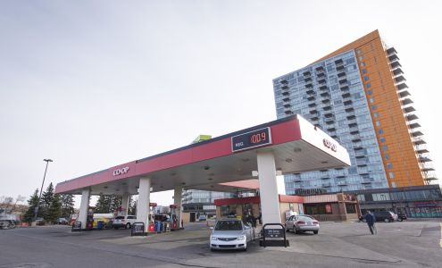 Calgary Co-op Brentwood Gas Station