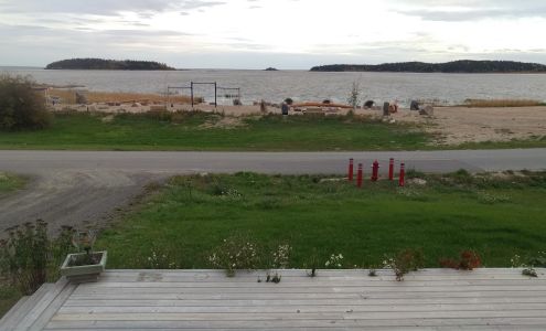 Tuccaro's Pool Hall Ltd Fort Chipewyan