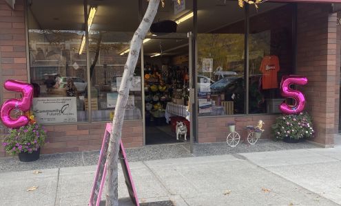 Miss Vicki's Petals and Plants Flower Shop 1974 Quilchena Ave, Merritt British Columbia V1K 1B8