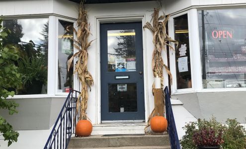 The Minett Corner Store