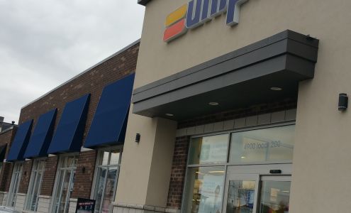 Uniprix Jean-Sébastien Blais et Amélie Dauphinais - Pharmacie affiliée Contrecoeur